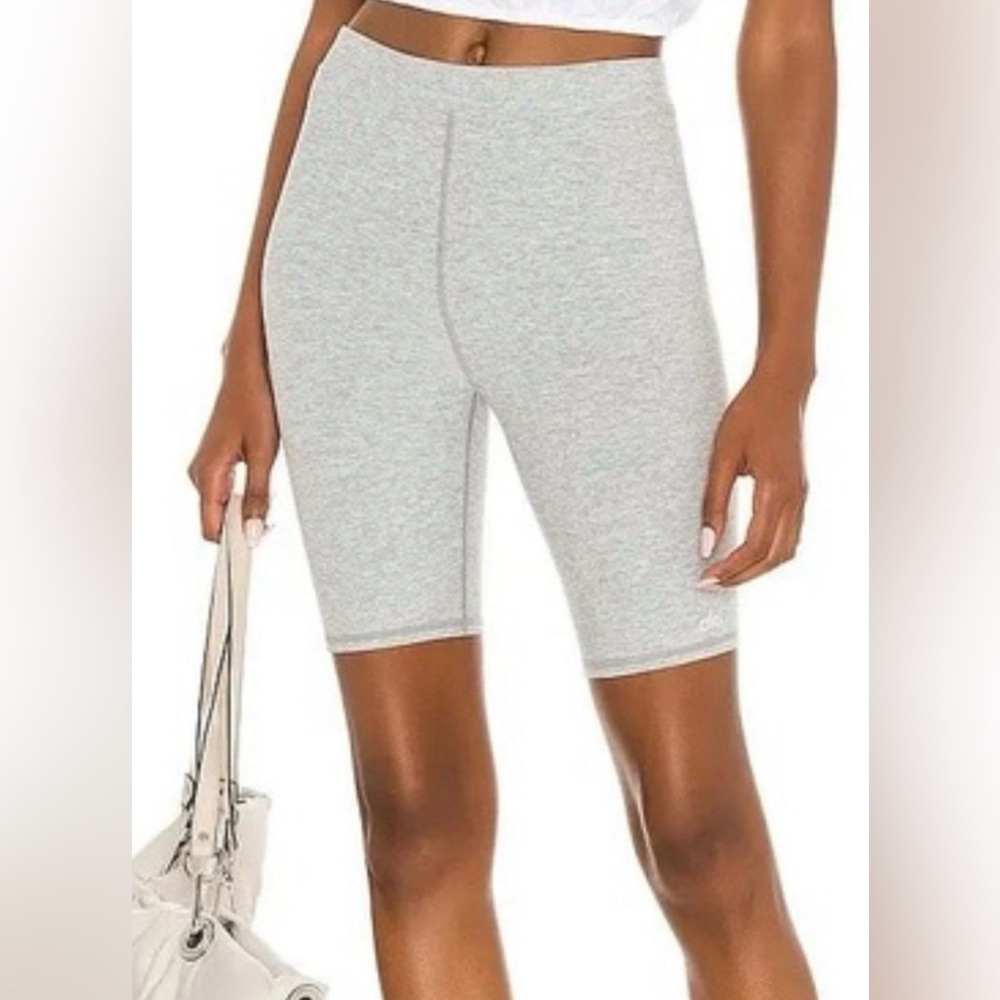 ALO Yoga Heather Gray Alo High Waist Soft Flow Biker Short Zinc Heather Size XS